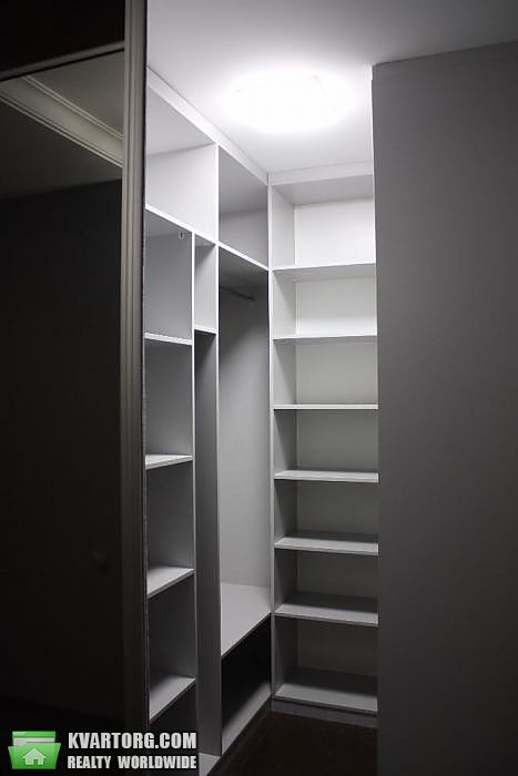 Rent out 2-room apartment. Киев,  Голосеевская — photo 8