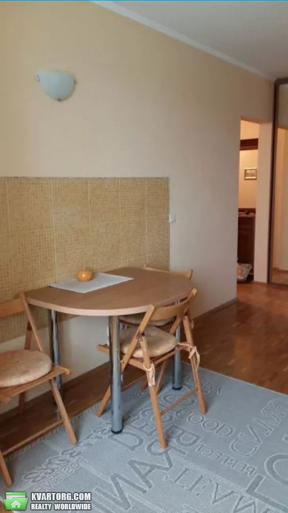 Rent out 2-room apartment. Киев, вацлава гавела — photo 1