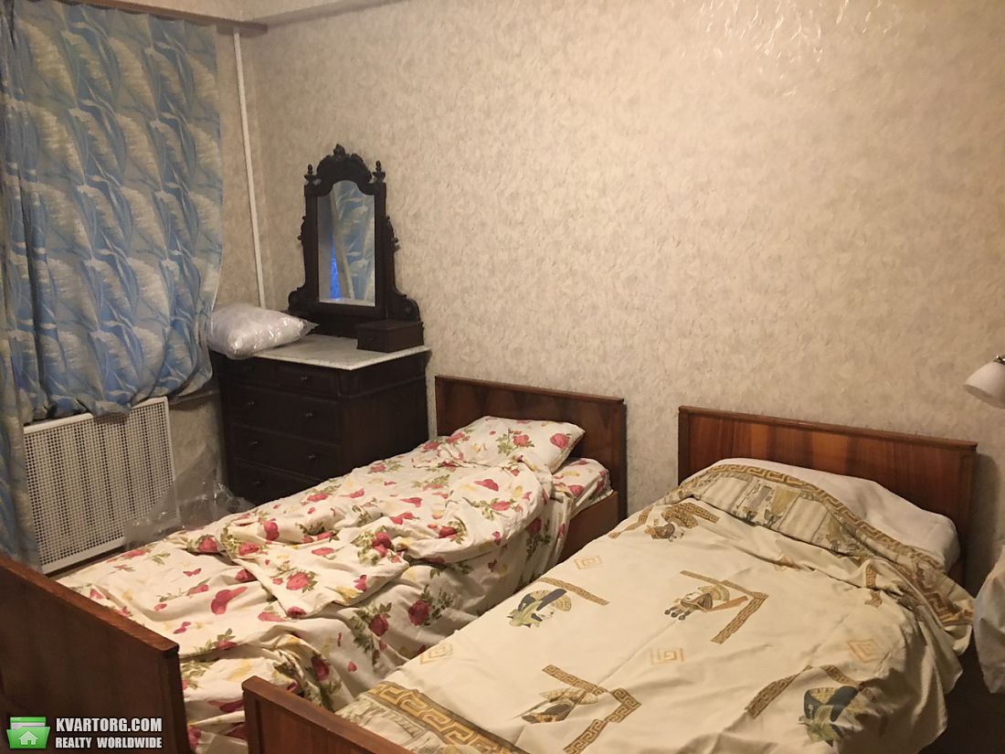Rent out 3-room apartment. Киев,  Голосеевский пр — photo 2