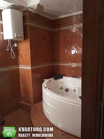 Rent out 3-room apartment. Киев,  Черновола — photo 8