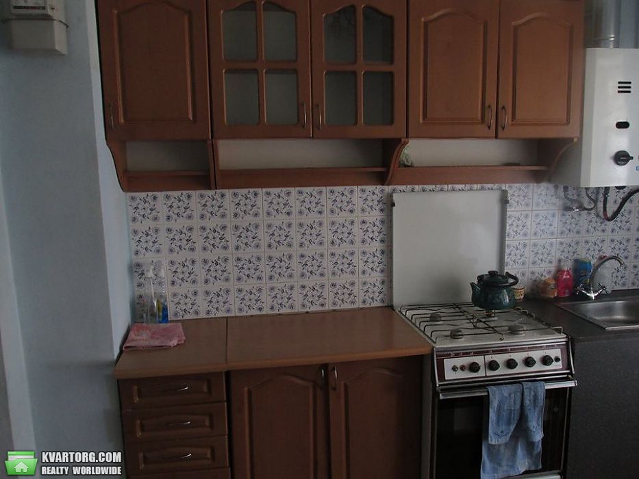 Rent out 3-room apartment. Киев, Гарматна — photo 1