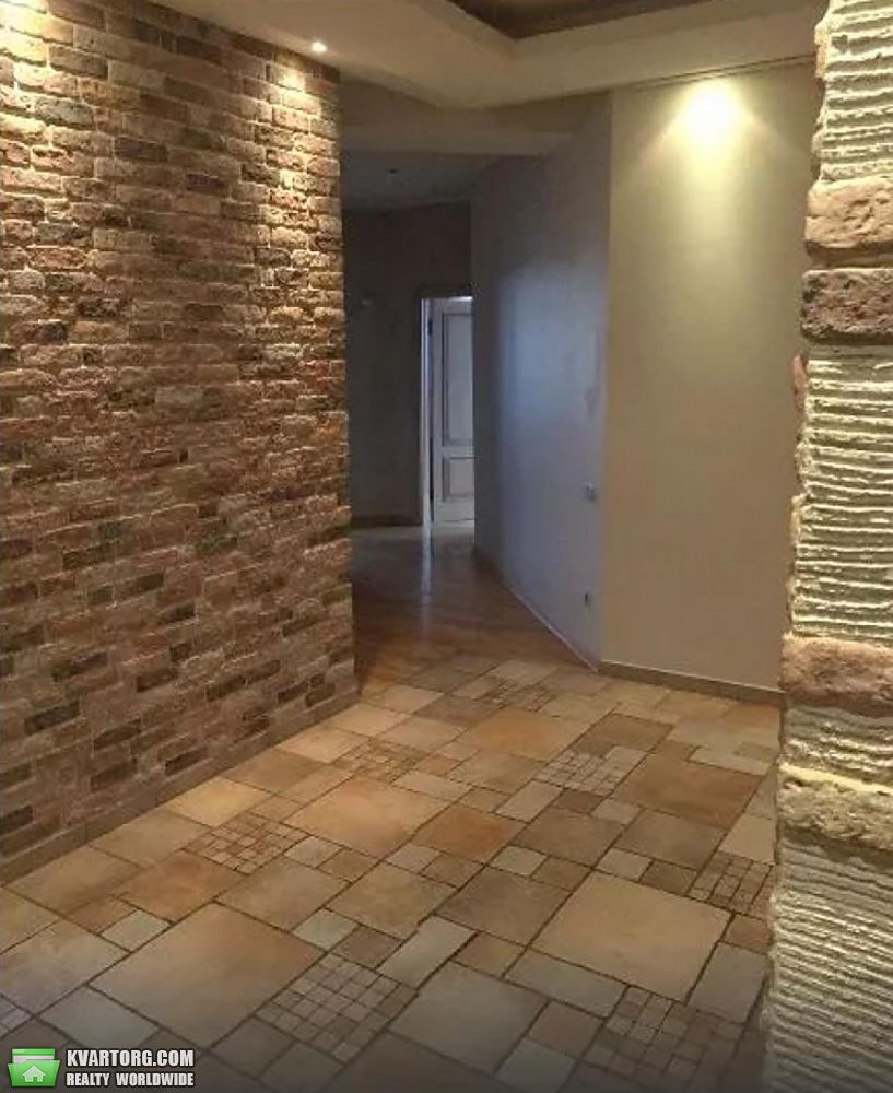 Rent out 4-room apartment. Киев,  Боткина — photo 9