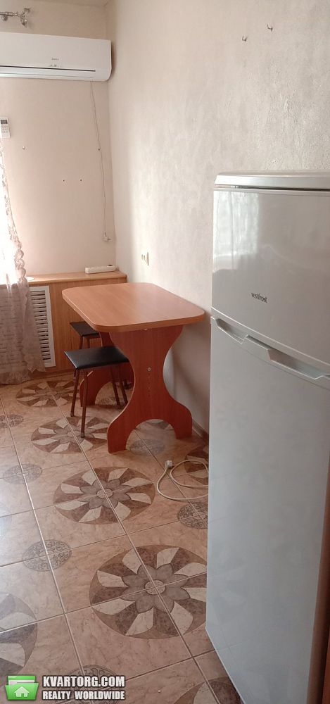Rent out 1-room apartment. Днепропетровск, Набережная Победы — photo 4
