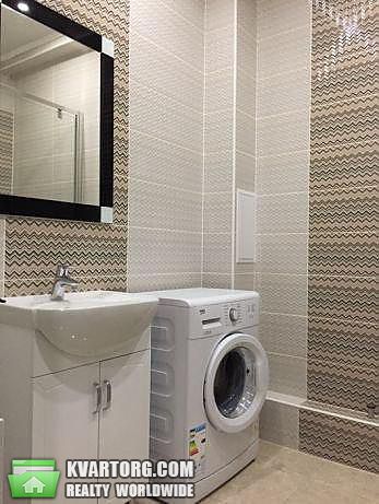 Rent out 2-room apartment. Киев, Луценка — photo 6