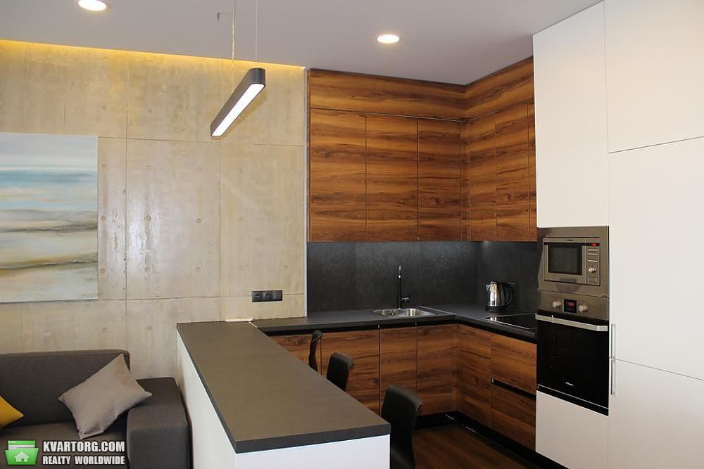 Rent out 3-room apartment. Киев,  Кловский спуск — photo 4