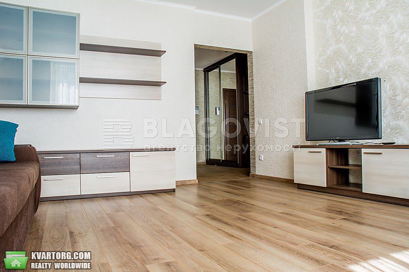 Rent out 2-room apartment. Киев, Гмири Бориса — photo 1