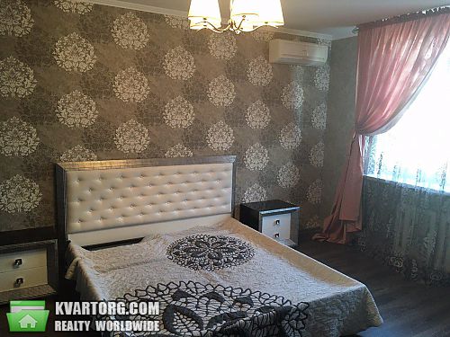 Sell 3-room apartment. Киев,  Срибнокильская — photo 5