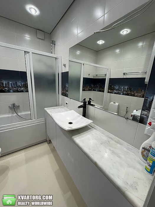 Rent out 1-room apartment. Киев,  Леси Украинки бул — photo 9