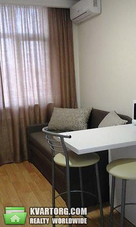 Rent out 1-room apartment. Киев,  Машиностроительная — photo 1
