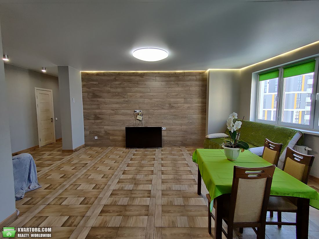 Sell 3-room apartment. Киев,  Панельная — photo 5