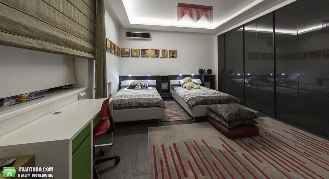 Rent out 4-room apartment. Киев,  Старонаводницкая — photo 4