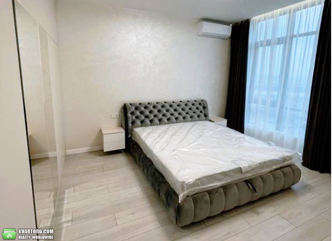 Rent out 1-room apartment. Киев,  Днепровская набережная — photo 4