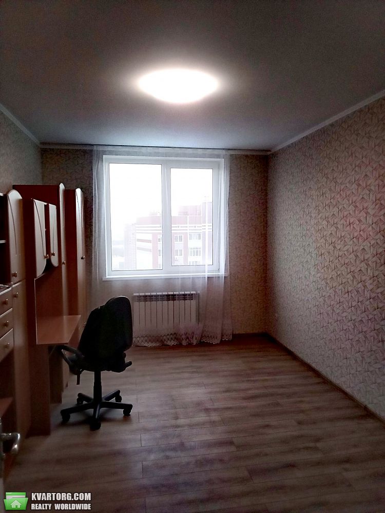 Rent out 2-room apartment. Киев,  Чавдар — photo 6