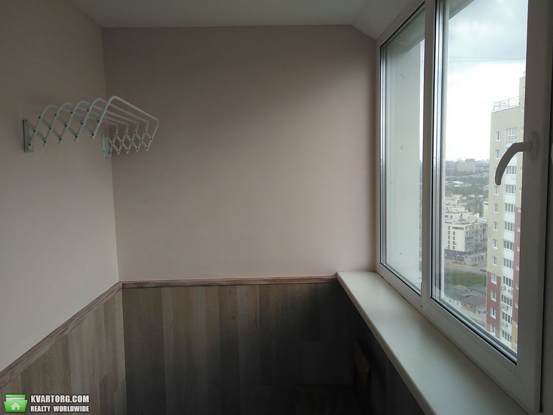 Rent out 1-room apartment. Киев, Данченко Сергея — photo 10