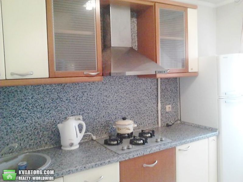 Rent out 1-room apartment. Киев,  Фучика — photo 1