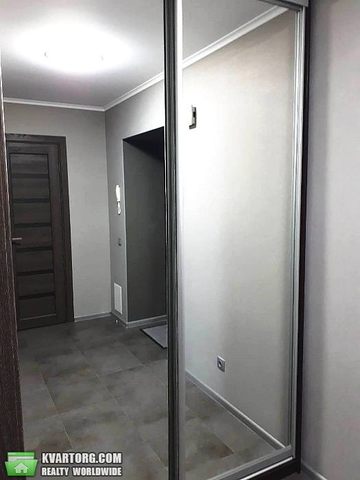Rent out 1-room apartment. Киев, Оксамитова — photo 6