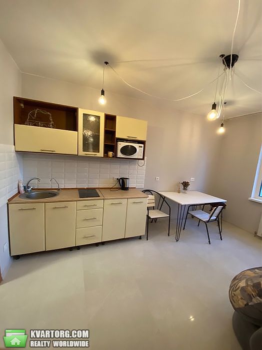 Rent out 2-room apartment. Киев,  Урловская — photo 3