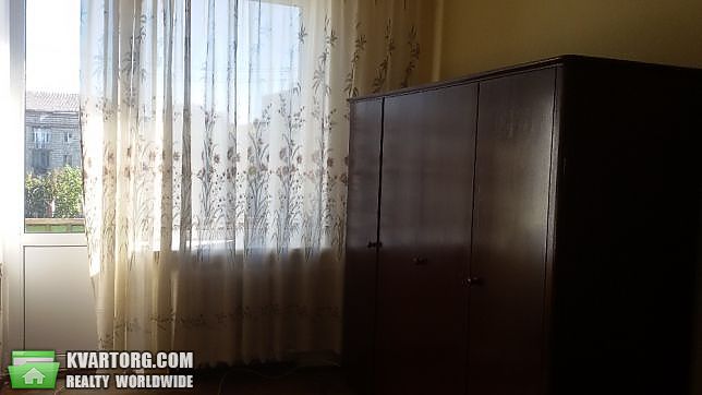 Rent out 1-room apartment. Киев, соборности — photo 3