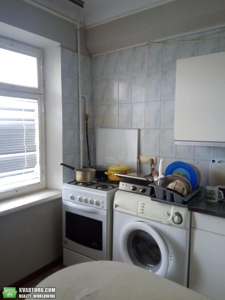 Rent out 1-room apartment. Киев,  Березняковская — photo 1