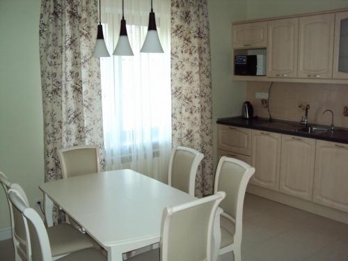 Rent out house. Киевская обл., Лесная — photo 9