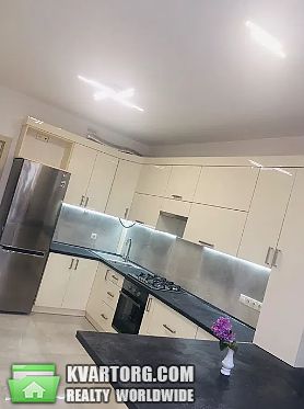 Rent out 2-room apartment. Львов, шевченківський — photo 2