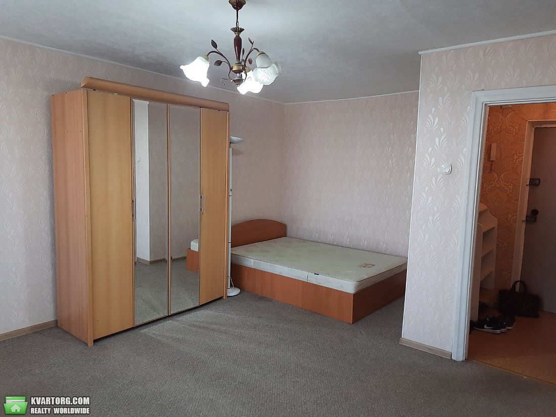 Rent out 1-room apartment. Днепропетровск,  Правды пр — photo 1