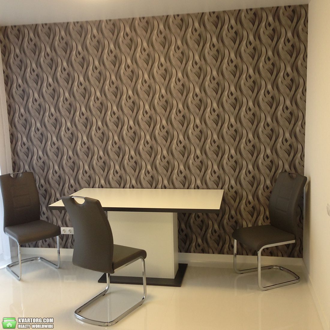 Rent out 2-room apartment. Киев, Комарова космонавта просп — photo 4
