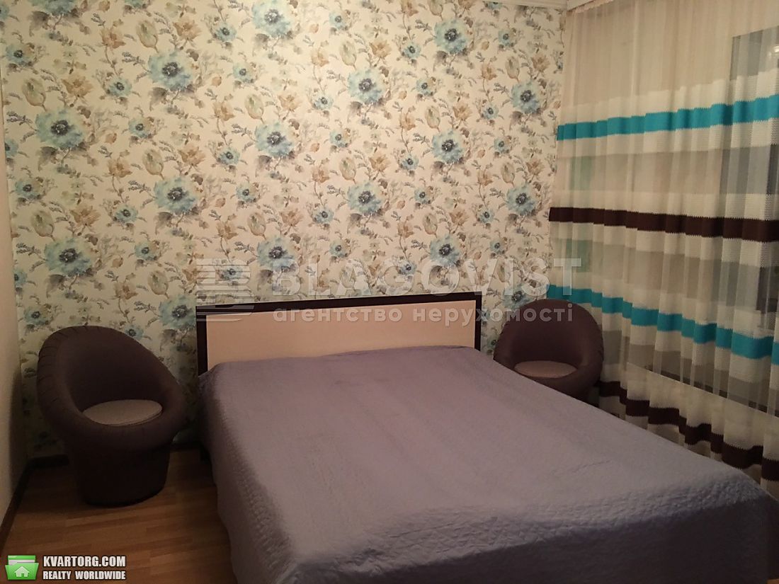Sell 3-room apartment. Киев,  Бажана — photo 2