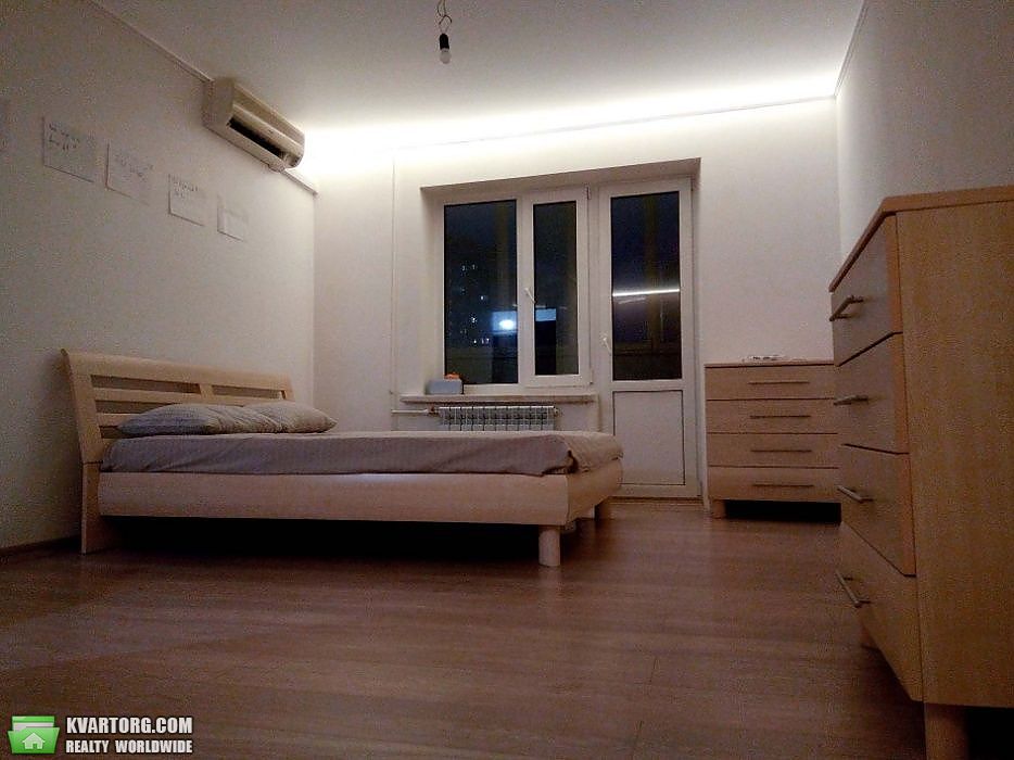 Sell 1-room apartment. Киев,  Новомостицкая — photo 2