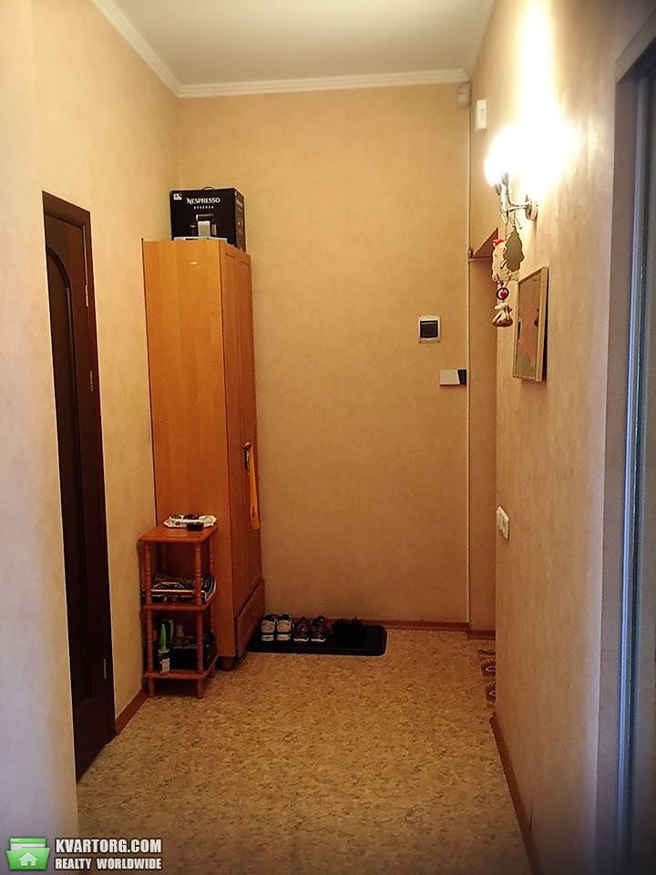 Rent out 1-room apartment. Киев,  Институтская — photo 3