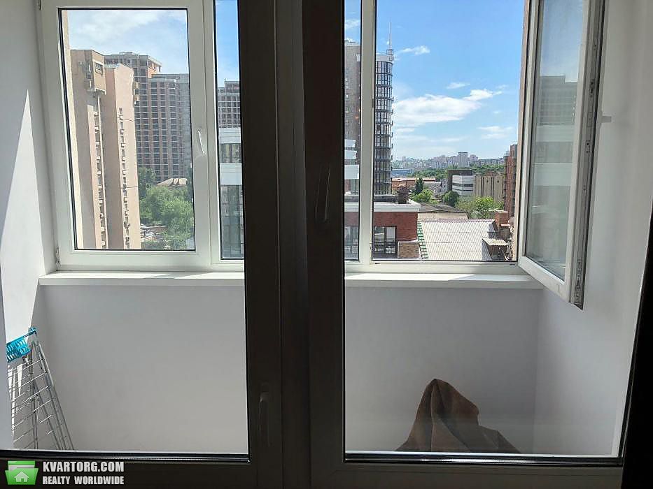 Rent out 3-room apartment. Киев,  Ямская — photo 9