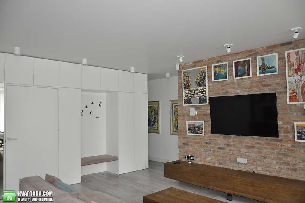 Sell 3-room apartment. Киев,  Борщаговская — photo 1