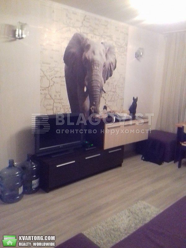 Sell 2-room apartment. Киев,  Госпитальная — photo 1
