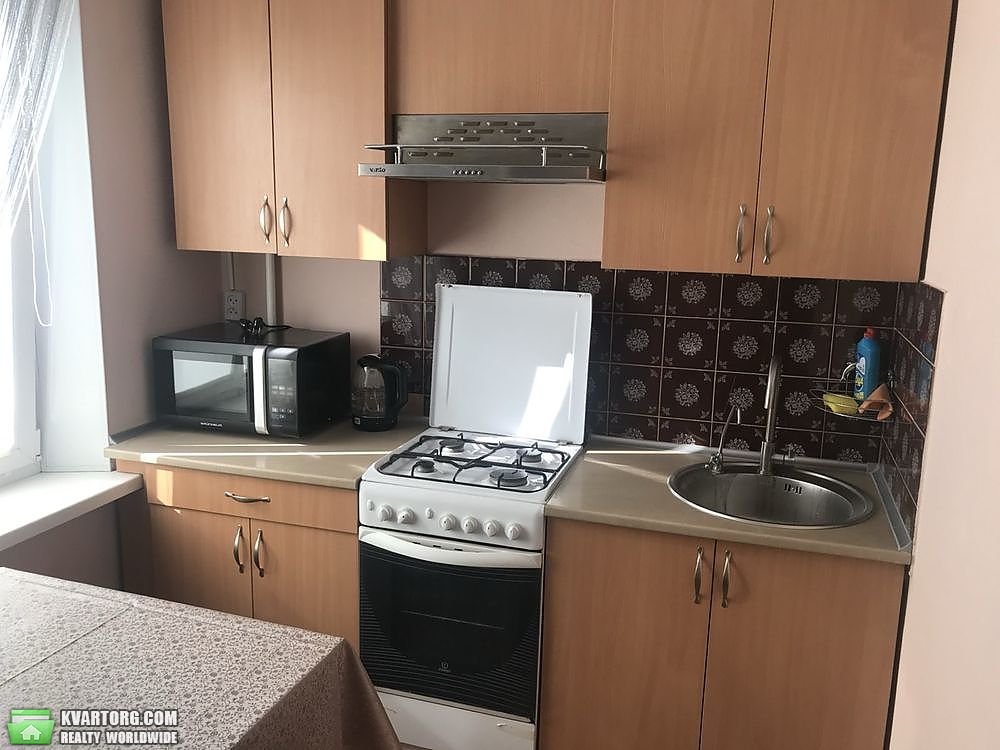 Rent out 1-room apartment. Киев, Кавказская — photo 3