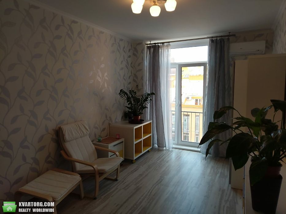 Rent out 3-room apartment. Киев, Регенераторна,4 — photo 5