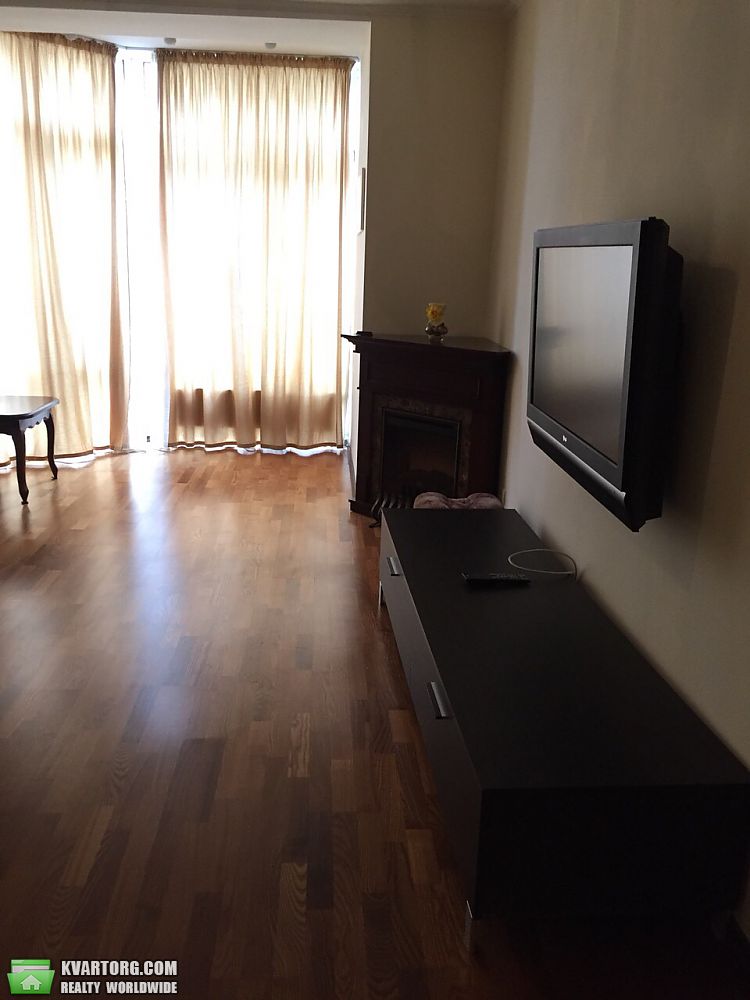 Rent out 2-room apartment. Киев,  Ломоносова — photo 5
