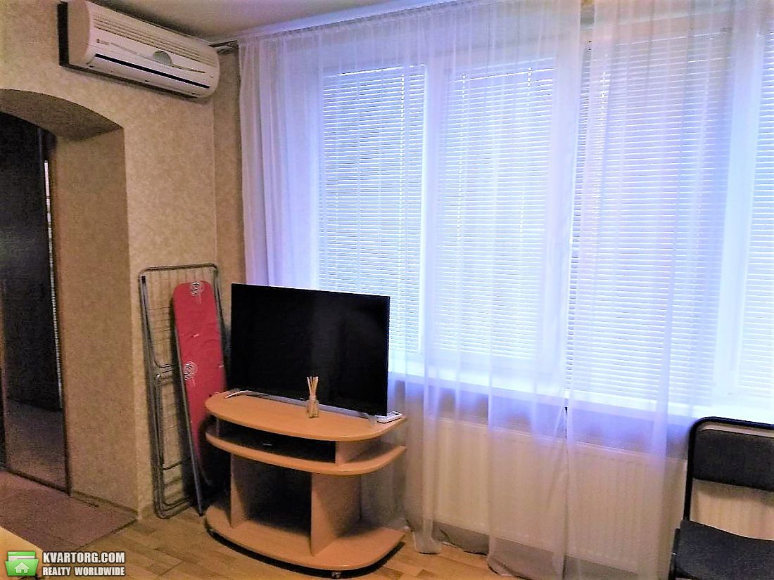 Rent out 2-room apartment. Киев,  Краснозвездный пр — photo 7