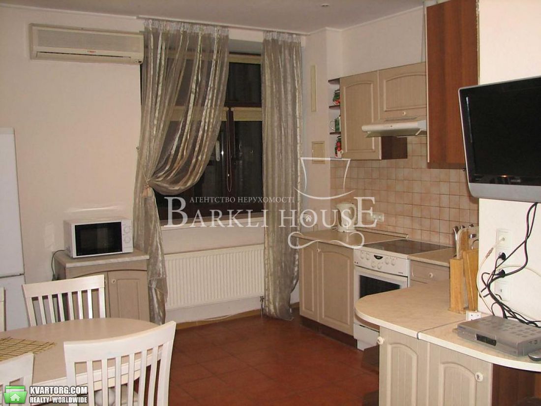 Rent out 3-room apartment. Киев,  Ярославский пер — photo 3
