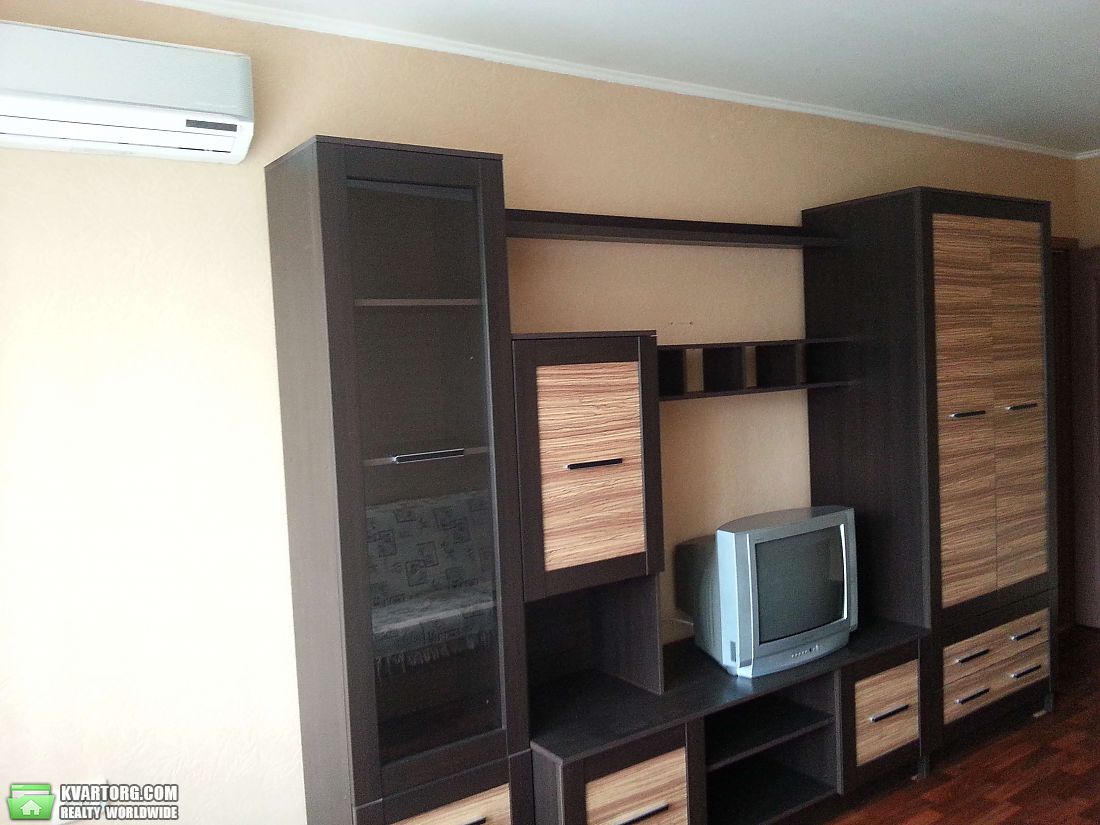 Sell 2-room apartment. Днепропетровск, Б.Хмельницкого — photo 1