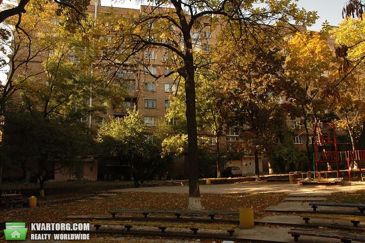 Sell 2-room apartment. Киев,  Исаакяна — photo 1