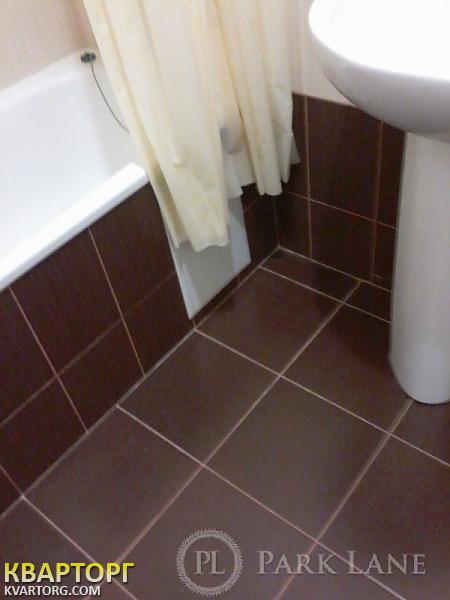 Sell 2-room apartment. Киев,  Щорса — photo 3
