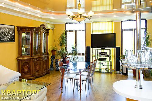 Rent out 4-room apartment. Одесса, Тенистая — photo 1