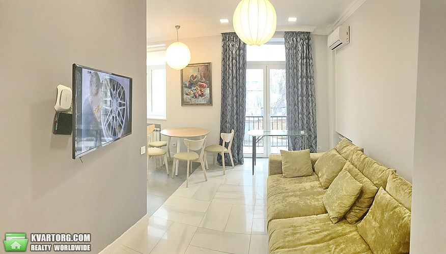 Rent out 2-room apartment. Киев,  Лютеранская — photo 4