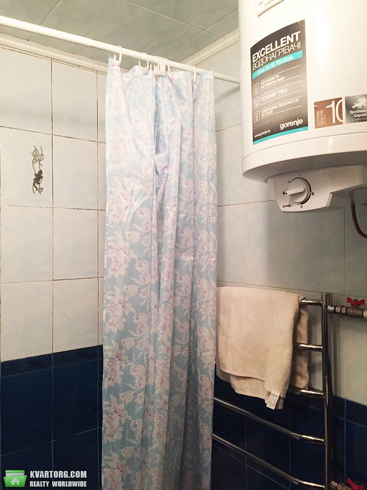 Rent out 4-room apartment. Киев,  Матыкина — photo 4