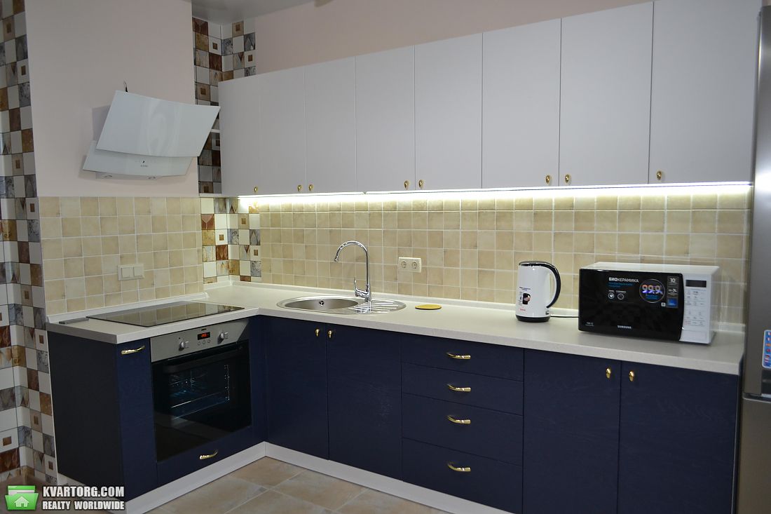 Rent out 1-room apartment. Киев,  Конева — photo 4