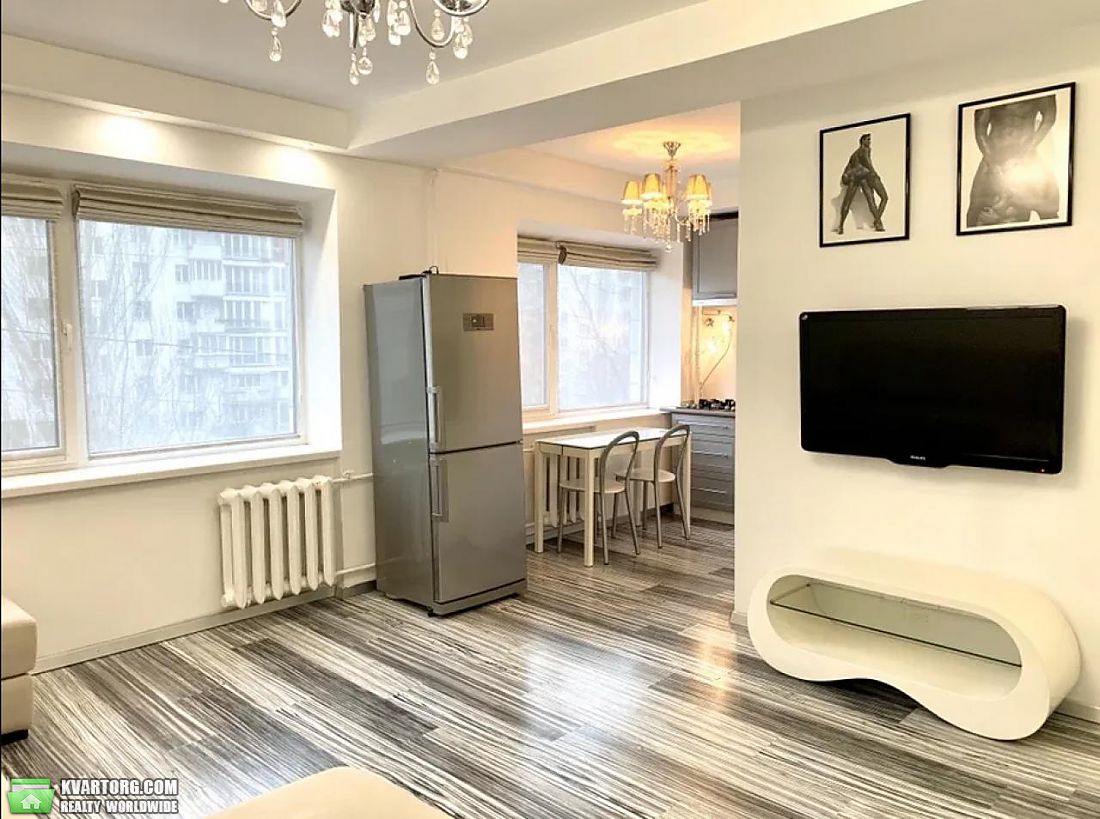 Rent out 2-room apartment. Киев,  Леси Украинки бул — photo 3