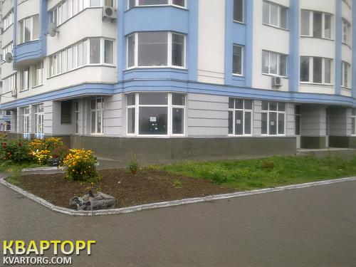 Sell shop. Киев, Днепровская набережная — photo 9