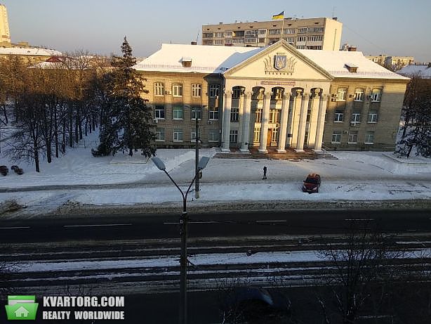 Rent out 2-room apartment. Киев,  Ялтинская — photo 3