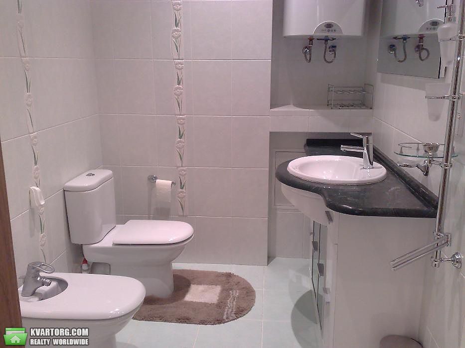 Rent out 3-room apartment. Киев,  Антоновича — photo 8