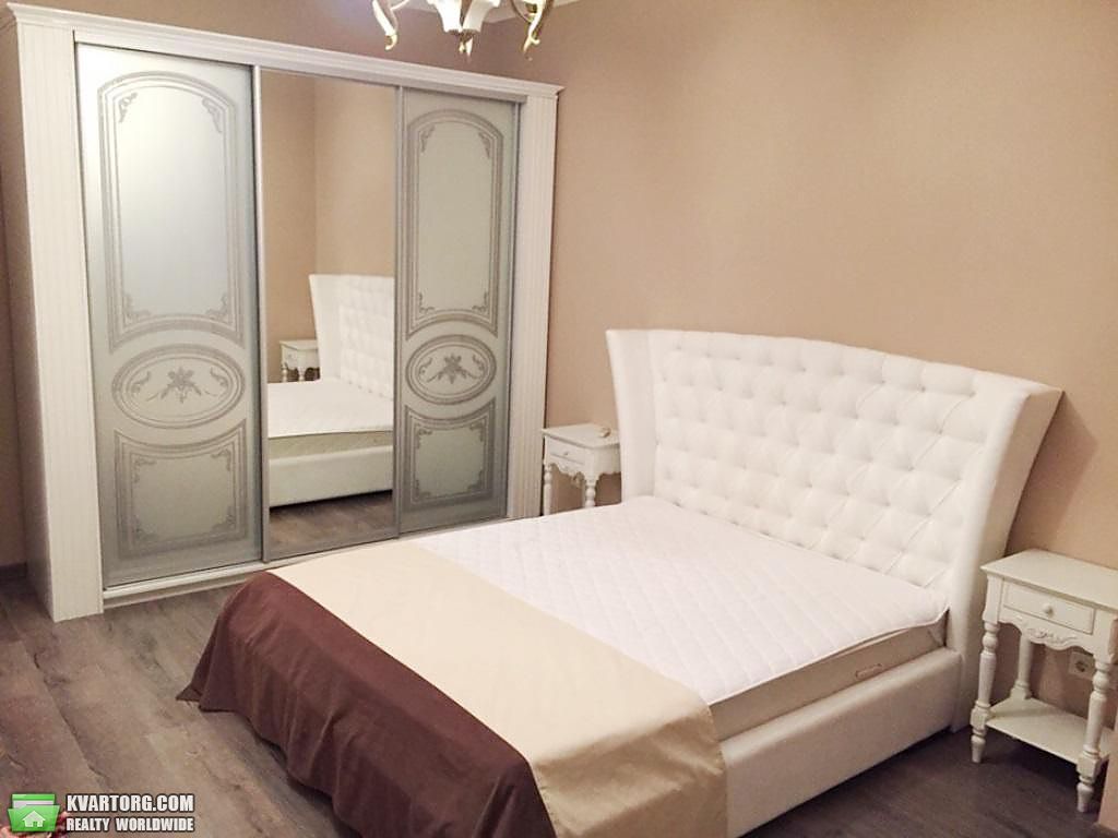 Rent out 2-room apartment. Киев,  Филатова — photo 4